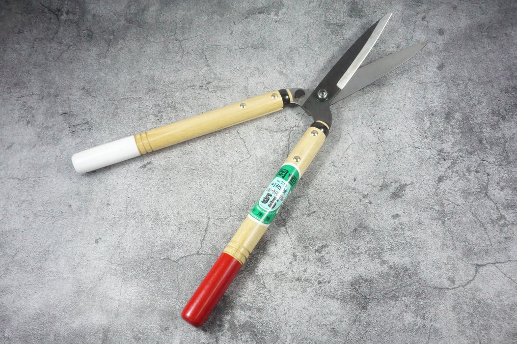 Okatsune Shrub Shears Short Handle for Trimming Hedges No.216