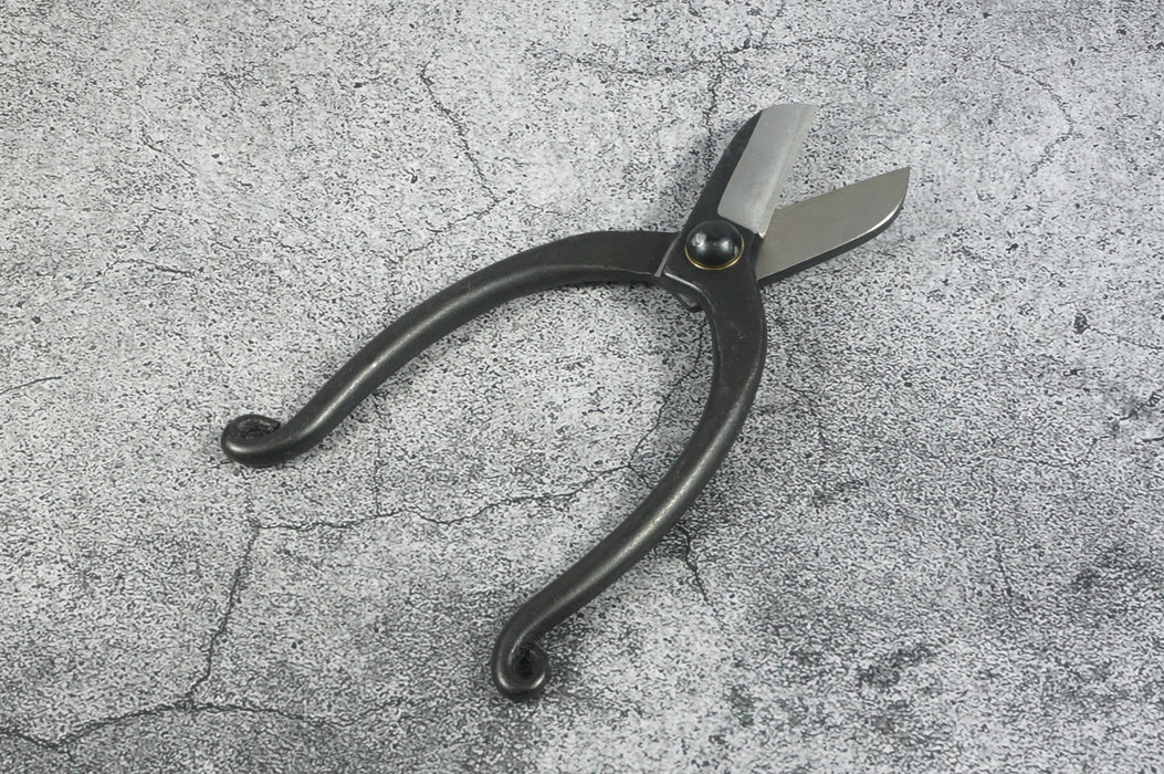 Hasami Masamune / Yoshioka Hamono 50 mm Ikebana Scissors Blue Steel No.206B