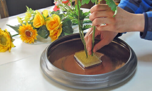 ISHIZAKI MIYABI Brass Square-Shaped Ikebana Kenzan for a Fowering Plant