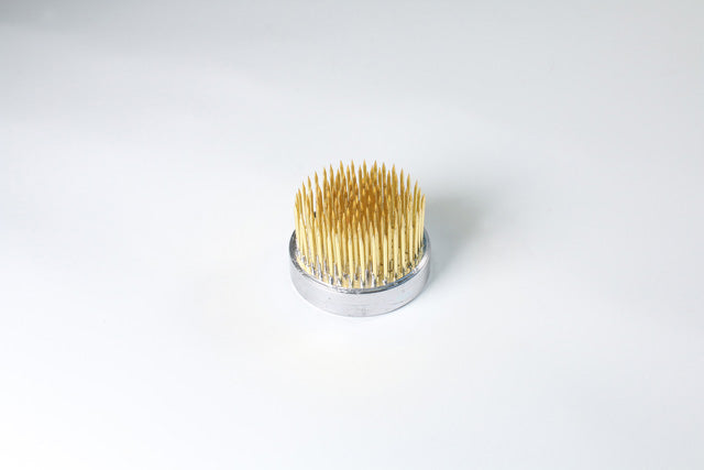 ISHIZAKI MIYABI Brass Ultra Dense Thick Base Round Type Ikebana Kenzan for a Flowering Plant