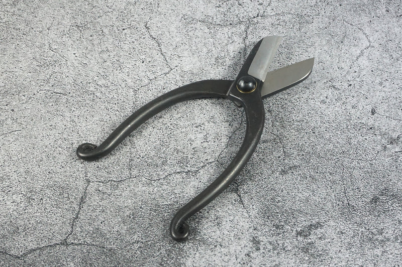 Hasami Masamune / Yoshioka Hamono 50 mm Ikebana Scissors Blue Steel No.206B