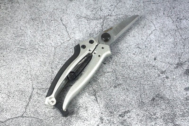 Kamaki Deluxe Pruning Shears Straight Type Total Length 205 mm No. P-890DN