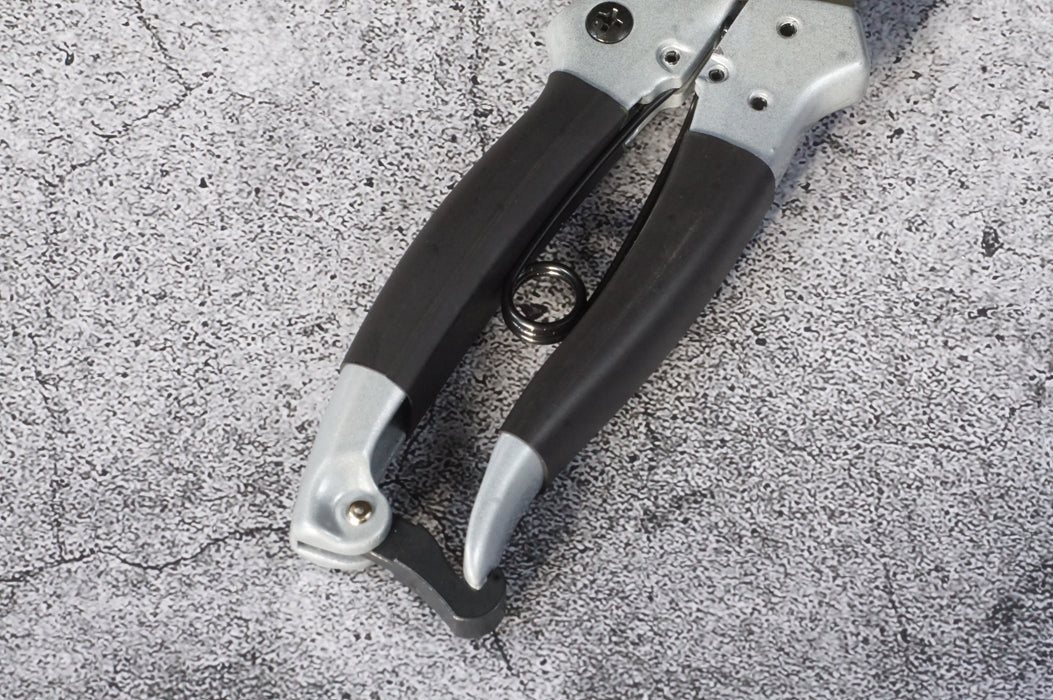 Kamaki Professional Pruning Shears Gray-Handle Bypass Type Total Length 200 mm No. P-880A