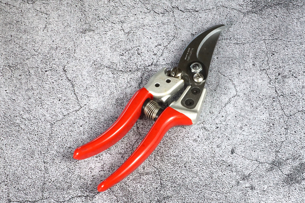 Kamaki Forged Aluminum Pruning Shears Hard Chrome Blade Bypass Type Total Length 190 mm No. 877