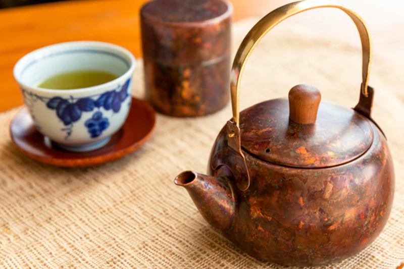 ARTiSAN ORI-EN Set of Teapot and Tea Leaf Scoop